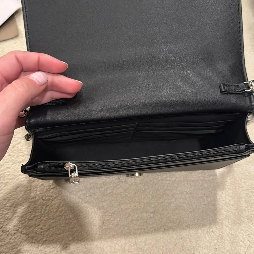 NWT Badgley Mischka Black Crossbody Bag with round logo - Picture 6 of 10